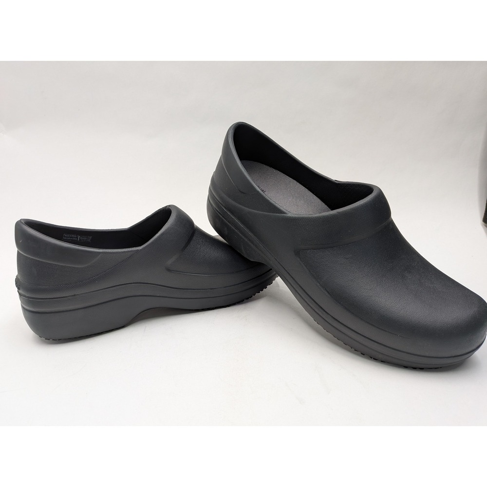 Crocs Neria Pro II Work Clogs Womens 9 Black Slip Resistant Nursing Shoes 205384